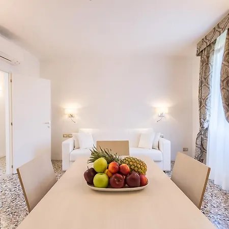 Ca' Dore Apartment *